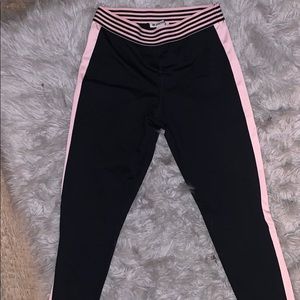 Black when pink stripe yoga pants